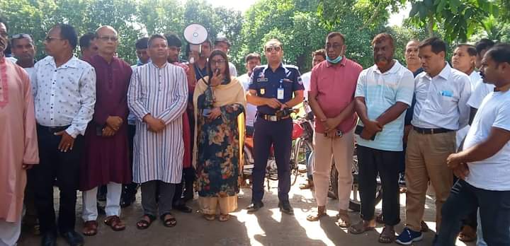 শ্রীপুরে দুর্গা পূজা উপলক্ষে মোটর সাইকেল শোভাযাত্রা